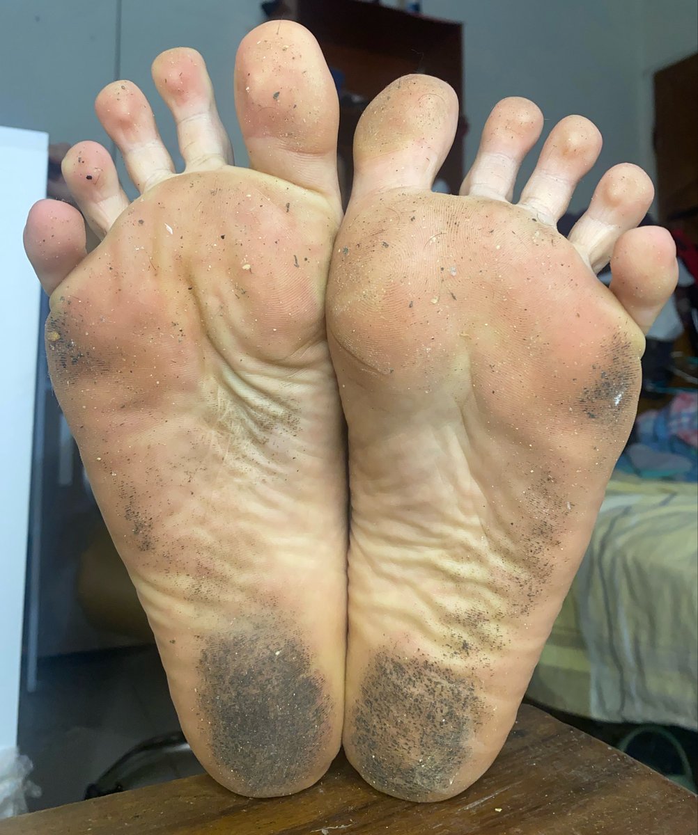 Mike____Feet's tweet photo. Titanic Feet on a Saturday Night https://t.co/p0T1LEAgBT