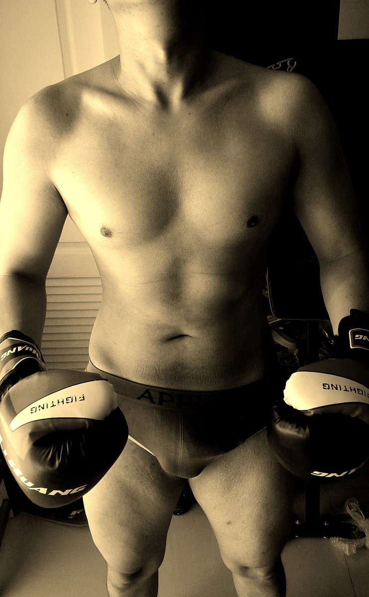 thomas_hug18067's tweet photo. 🥊🥊🥊 https://t.co/OWaMsHmOfL