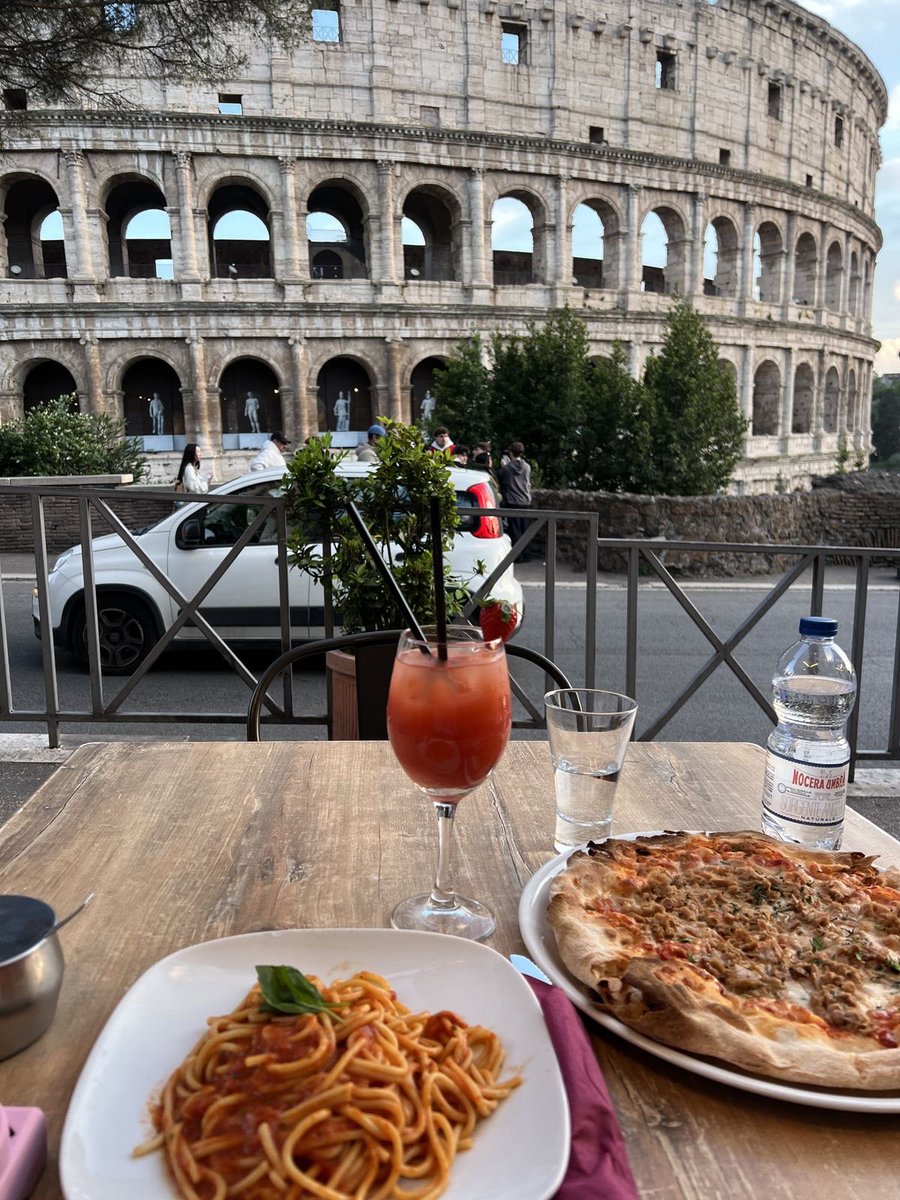 Diorgirlx's tweet photo. manifesting italy https://t.co/NMOpGgrSb9