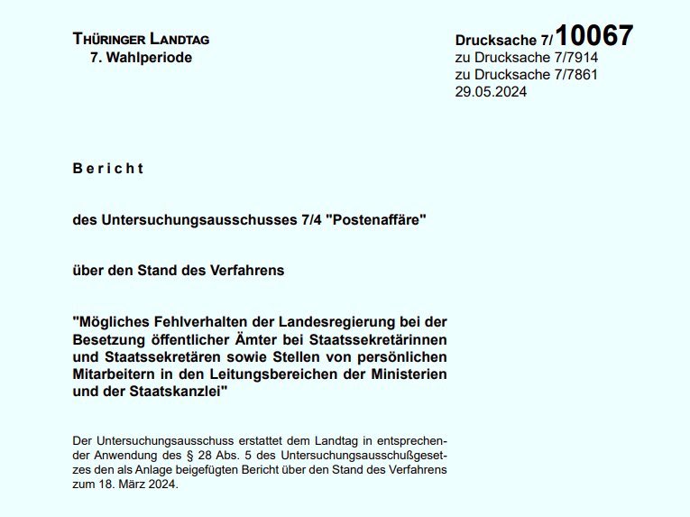 RealSHIRA's tweet photo. Stephan Kramer schützt seit 2015 in Thüringen die Verfassung. Vor allem vor der Opposition.
2018 macht er die AfD-Thüringen zum Prüffall. Weitgehend allein. Gegen das eigene Haus. Ein ehemaliger Referatsleiter sagt Ende September 2026 im Untersuchungsausschuss aus: fünf Vermerke des Controllings und die Analyse seines Referats sahen die rechtlichen Voraussetzungen nicht als gegeben. Kramer lässt das zuständige Referat draußen. Den Stellvertreter informiert er kurz vorher per SMS. Anweisung: nicht einbeziehen.
Das Verwaltungsgericht Weimar nennt die öffentliche Bekanntgabe später rechtswidrig. Eingriff in Artikel 21.
Dazu liegt im Ausschuss und in den Recherchen: ein entlastendes Gutachten, das bei der Einstufung als „gesichert rechtsextremistisch“ 2021 unterdrückt worden sein soll. Gespräche mit MDR-Journalisten, Disziplinarverfahren wegen möglichen Geheimnisverrats. Eine gemeldete Gewaltandrohung gegen einen Mitarbeiter. Öffentliche Äußerungen, die das Gericht schon als Verstoß gegen das Neutralitätsgebot beanstandet hat. Nicht alles rechtskräftig. Der Ausschuss ist nicht fertig.
Du siehst es doch.
Erst das Ergebnis. Dann die Akte. Wer widerspricht, bekommt eine SMS und bleibt draußen. Die Öffentlichkeit erfährt den Prüffall, bevor das eigene Controlling ihn für haltbar hält.
Das ist bekanntlich kein Schutz der Verfassung. Das ist ein Amt im alleinigen Dienst der korrupten Altparteien.

Mein Urteil? Manipulation mit Dienstausweis. Korruption im Verfahren. Vetternwirtschaft als Methode‼️
#Kramer #Verfassungsschutz #Thüringen #AfD #Prüffall #Neutralitätsgebot #Altparteien #Shira