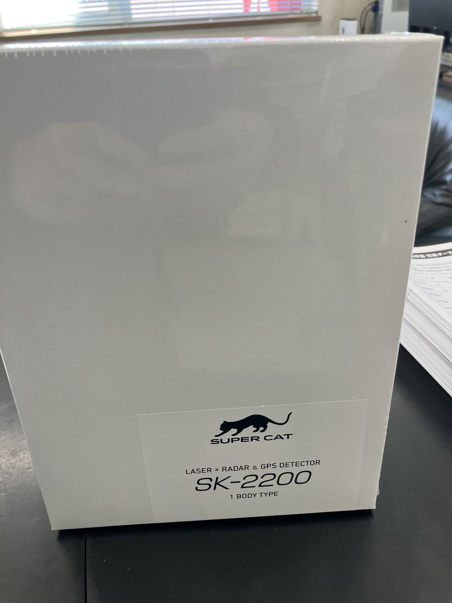 kitamikoube's tweet photo. ケンウッドのミラー型ドラレコ🪞
久々のスーパーキャットレーダーご注文頂きました！現行はSK-2200をオススメしてます！
北見コウベ電池は10月4日日曜日はおやすみになります(^^) https://t.co/b2jBVtGMcF