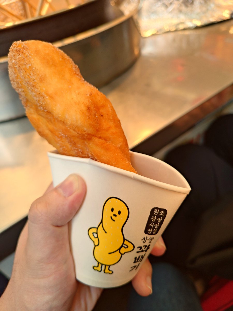 mode_MOD2's tweet photo. そしてめっちゃ食う https://t.co/Xiz1DDtlm5