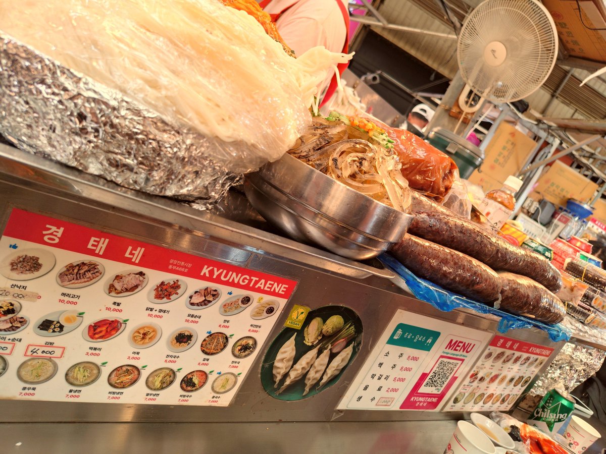 mode_MOD2's tweet photo. そしてめっちゃ食う https://t.co/Xiz1DDtlm5