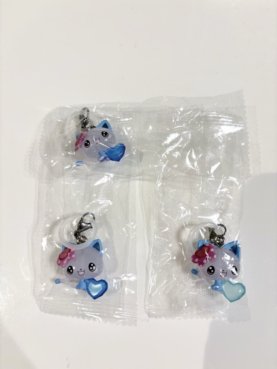 china_629's tweet photo. 【交換】平成ファンシーキャラクターズ
めじるしアクセサリー

譲 まじかるみゅーちゃんA ✖︎ 2
     マジカルミューちんB

求 ぷくぷくあわわちゃん 
     なっとうちゃん

郵送希望
お気軽にお声掛けください♡ https://t.co/lYzcd3XooG