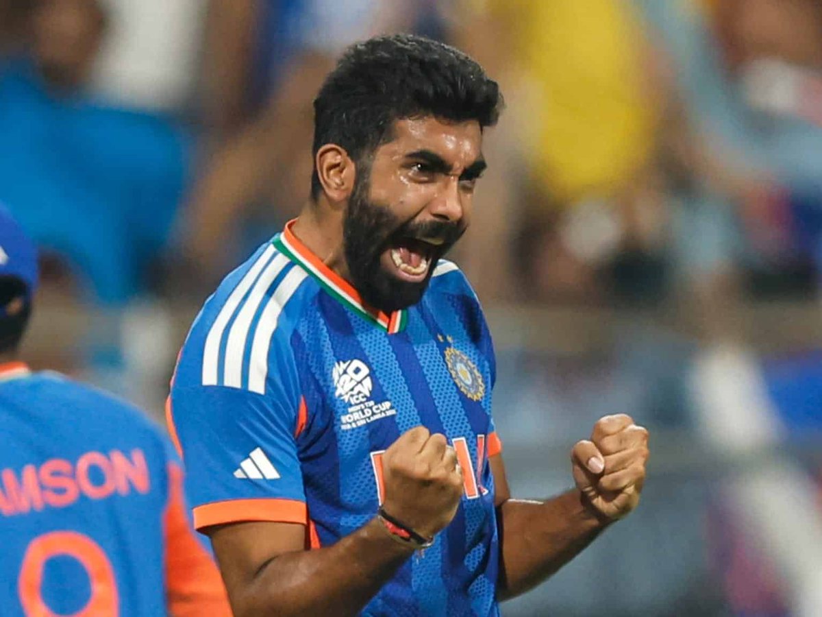 SelflessCricket's tweet photo. Have seen Kohli downfall.
Have seen Rohit downfall.
Have seen Michell Starc downfall.
Have seen Pat Commins downfall too.

But this guy, Jasprit Bumrah, started playing Cricket in 2013, and man is just peaking since then. My GOAT. 🐐 https://t.co/dVmkvEbuI3