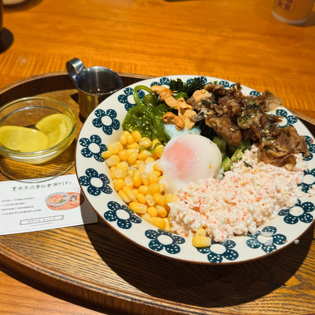 woocs89's tweet photo. Just got a lucky discount for the sushi set from the newly opened snack shop! So nice to have such a cool treat~ https://t.co/3NygVRdCqL
