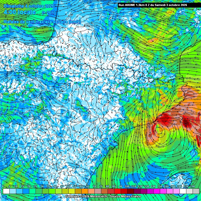P4Estacions's tweet photo. ‼️ Situació meteorològica gairebé inèdita ⚠️ la que es preveu per a les pròximes hores. 

Molts models de mesoescala indiquen que un sistema convectiu de mesoescala (SCM) arribarà des del sud i podria acabar adquirint característiques d’un petit medicà (cicló o huracà mediterrani) davant de la costa catalana a mesura que s’organitzi.

L’escenari és potencialment perillós, principalment per intensitats torrencials de precipitació, grans acumulacions d'aigua i fortes ratxes de vent al litoral de Barcelona i Girona, que podrien superar els 90-100 km/h.

A més, l’atmosfera presenta valors d’aigua precipitable excepcionalment alts, un factor més que atorga a aquest episodi un marcat caràcter subtropical.

Més informació al llarg de les pròximes hores… 

#Projecte4Estacions