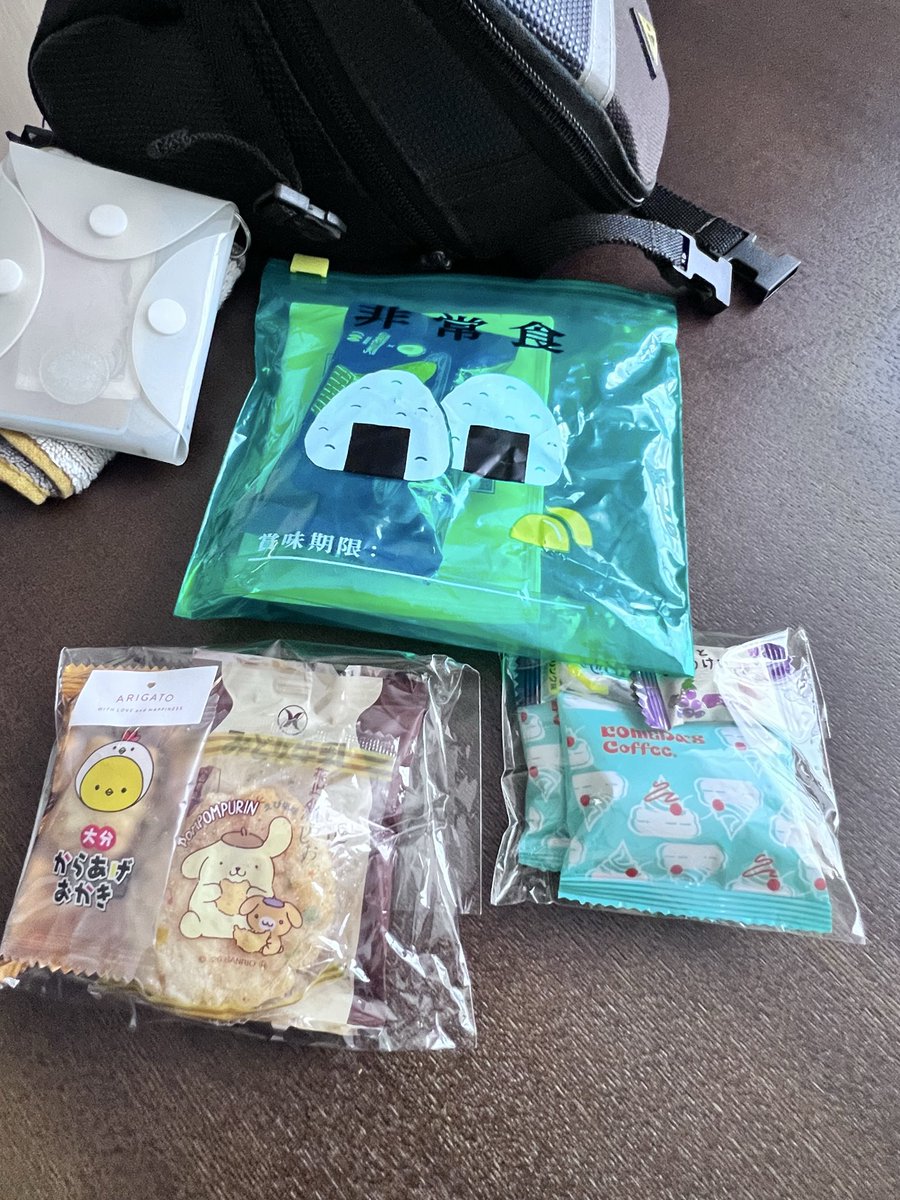 michi_tamami's tweet photo. たくさんお菓子を頂いた(*´ч`*)ありがとうございます♡♡ https://t.co/KgCn357ZkN