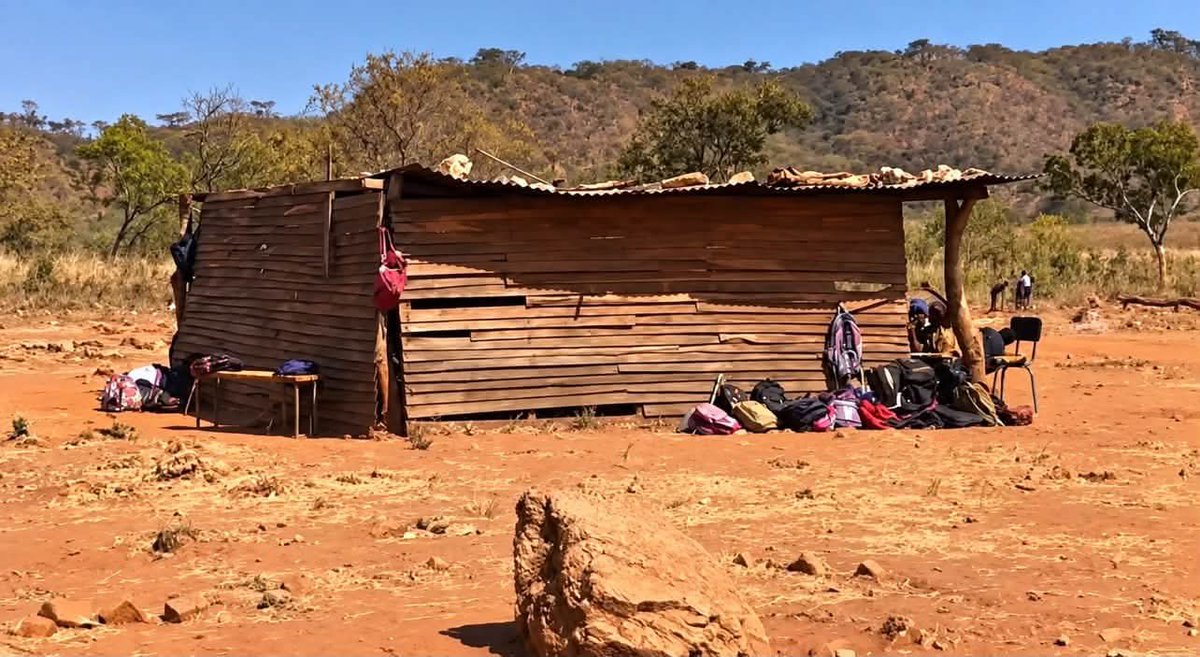 NgarivhumeJ's tweet photo. While #corrupt oligarchs dish out millions of US dollars to the rich and powerful, children at Silverhills Primary School in Mhangura learn in a collapsing classroom. Yet they remain determined to succeed.
This is a national disgrace. The people must speak!

#NoToCorruption https://t.co/VEwlgsCIRp