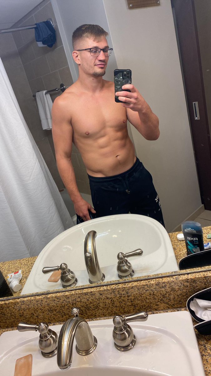 tteonovak's tweet photo. Straight MARRIED man baited FROM UFC FIGHTER 
COMPLETE CONTENT:  https://t.co/Qw721e4Txy 

MORE SOON

#str8 #str8bait #baited #straight #straightbait #baitedboys #str8baited #straightbaited https://t.co/fKpEGoeXOU