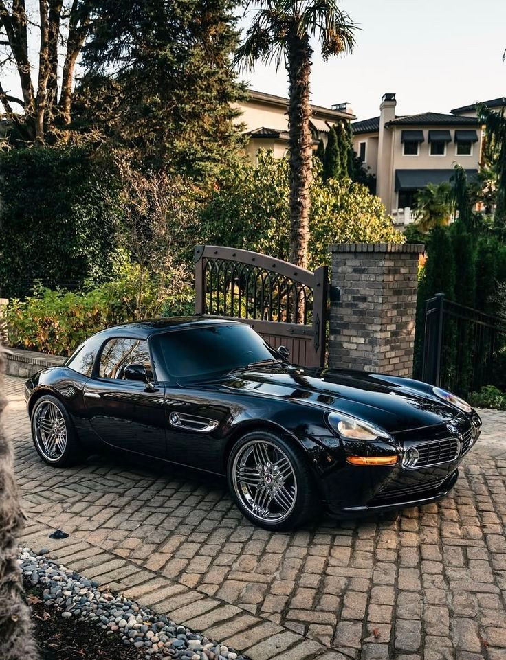 Retromania4ever's tweet photo. 🇩🇪 2003 #BMW #Alpina Roadster V8 https://t.co/6DSgucK1gy