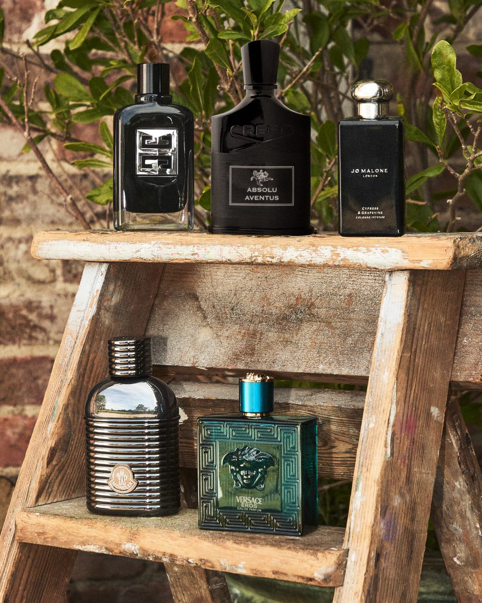houseoffraser's tweet photo. A new season calls for a new signature.

Discover men’s fragrances made for autumn, from warm, woody notes to timeless scents that linger long after the leaves fall.

#BeautyAtFRASERS
https://t.co/EgWd9XgByK https://t.co/g4TwNXIoPh