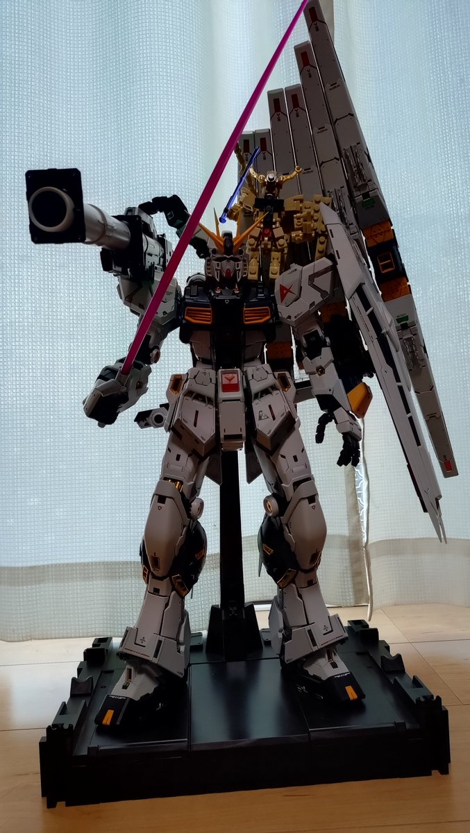 kit67222907's tweet photo. 我が息子がブロックでνガン作ってきたｗｗｗ素晴らしい！ https://t.co/tQaoDUIKTx
