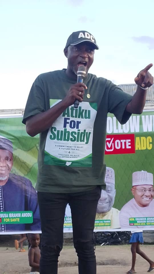 ABaba47316's tweet photo. In Lokoja yesterday
The Advocacy @atiku @AtikuMedia https://t.co/Qz2dJXflkU