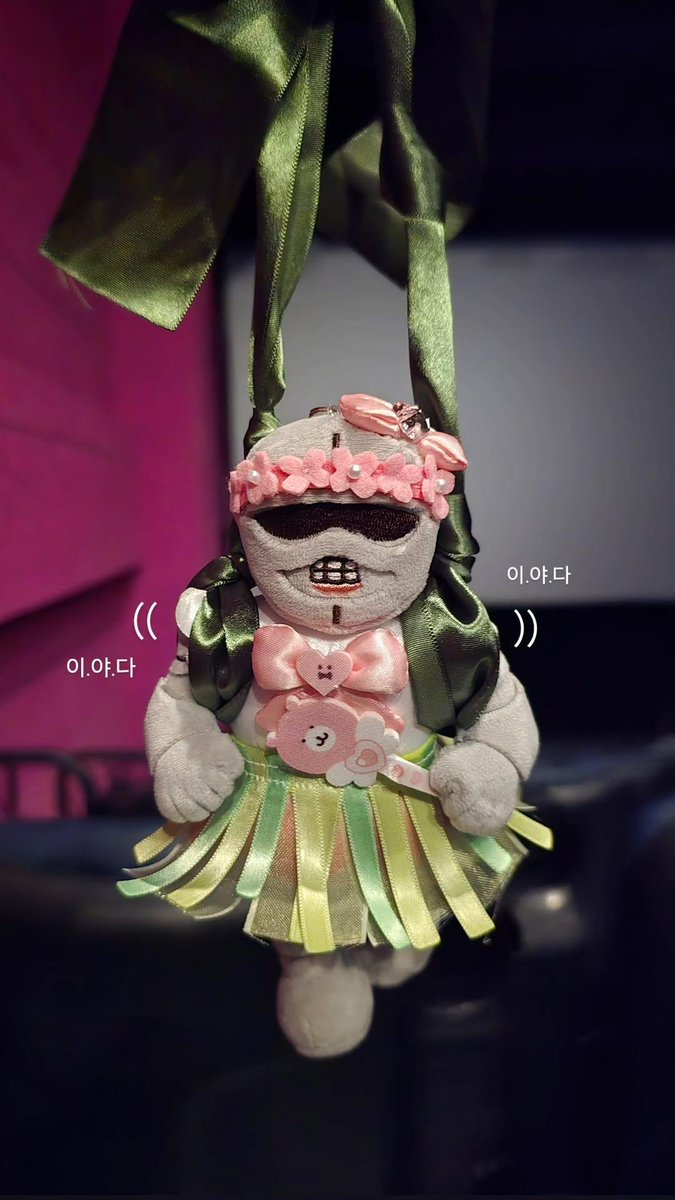 butterandsalttt's tweet photo. 갑옷도 섬에 데려가달라. https://t.co/W054X7YoM3