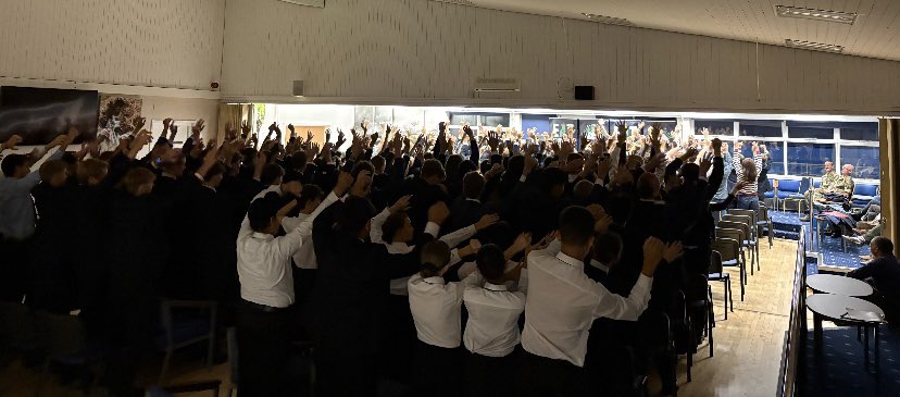 CommandoChef's tweet photo. Another level last night! 👊
Presentation on food &amp; life to 170 Royal Marines Cadets getting ready for today’s Pringle Trophy Competition @RoyalMarines @royalmarinecade @GenGJenkinsRM - good luck to you all, just the best of young people - Hoofing! @RoyalNavy https://t.co/gIjRZqB2VQ