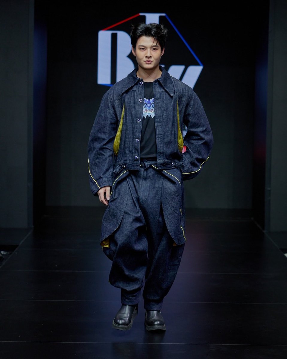 RhiannonMcCall's tweet photo. My Supermodel 😍❤️‍🔥❤️‍🔥❤️‍🔥

The runway belongs to you 🔥 you did a wonderful job, I’m super proud of you!! 👏 

Hope to see you catwalk again soon! 🥺♥️🌹

SAINT AT SIAM CENTER BIFW26
#SiamCenterBIFW2026xSAINT
#SiamCenterBIFW2026 
#Saint_sup @Saint_sup https://t.co/rE0iO0G6On