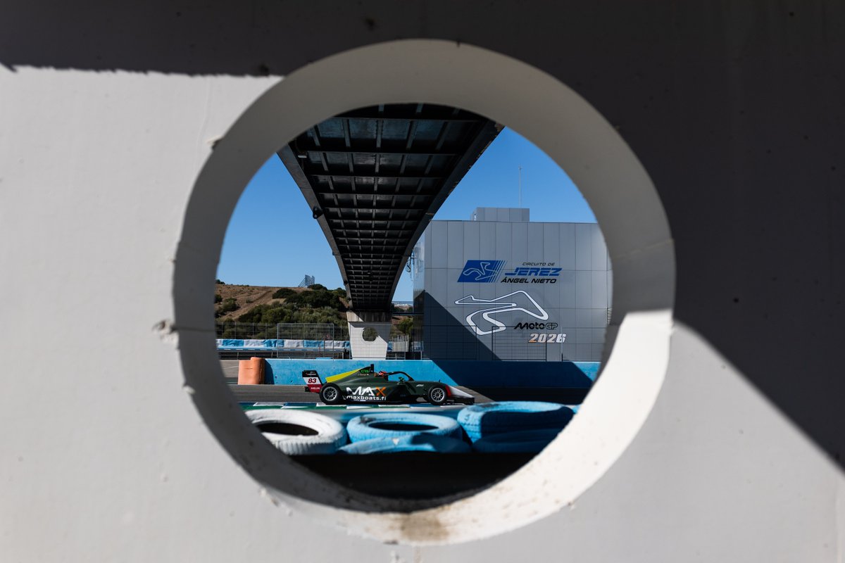 Fontzi_'s tweet photo. Still great memories from Jerez but... racing never stops and next week we have Navarra!

📲 @vinyi_arnau96
#AlfonsMiettinen #AFM #E4 #F4 #Epic #EpicChampionships #Eurocup4 #F4Spain #SpanishF4 #Navarra #LosArcos #FlyingFinn #SingleSeaters #WeLiveForRacing https://t.co/xsHo4yVdN6