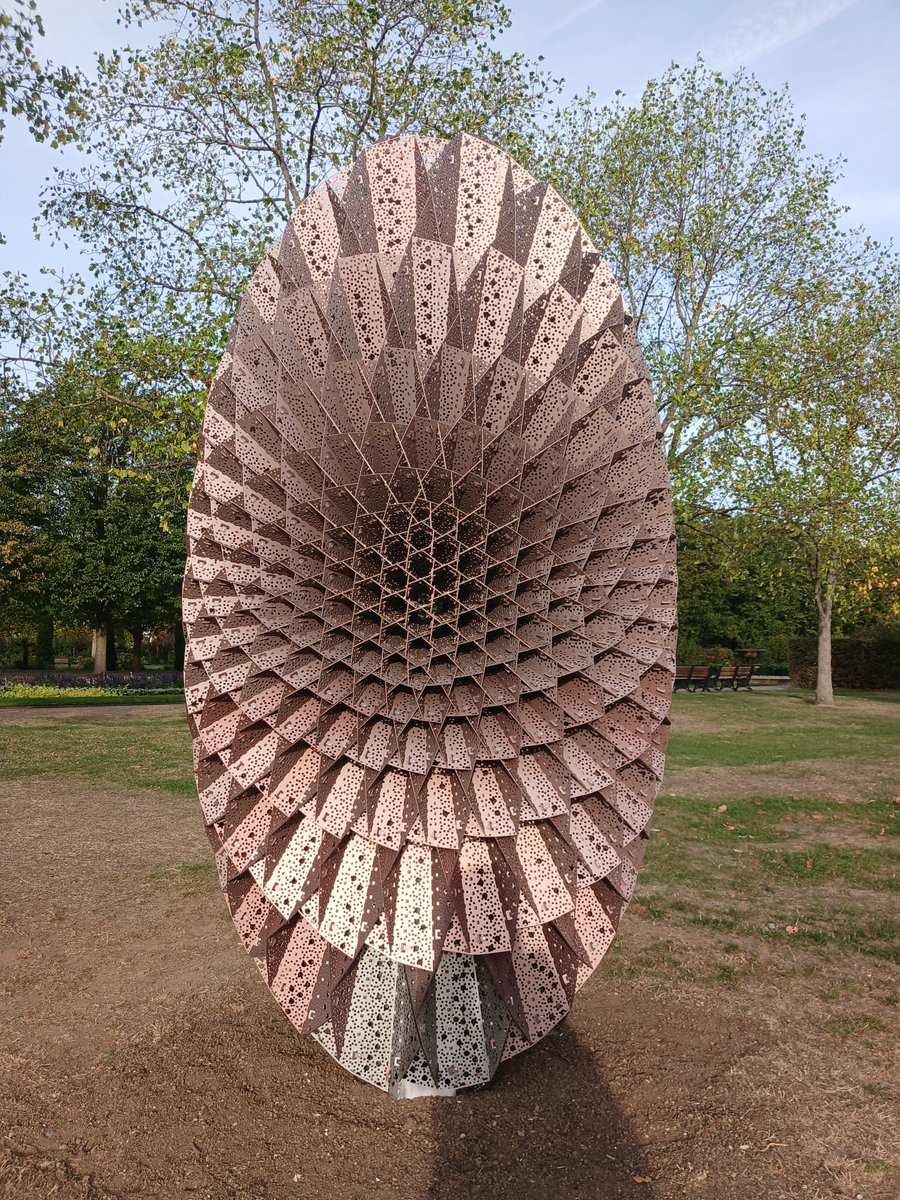 KarenBeadle's tweet photo. #cosmicgeometry 'Eye of the Needle' #regentspark #timepebbles concept of deep time - reflection on #celestial phenomena artist Conrad Shawcross - we all know about the passage of time https://t.co/q0X5SWfOne
