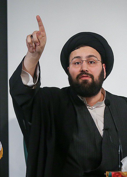 Iran1Asl's tweet photo. دلار 266 هزار تومن… 
خاندانت رو گاییدم بچه کونی! https://t.co/KiL5uhmnXI