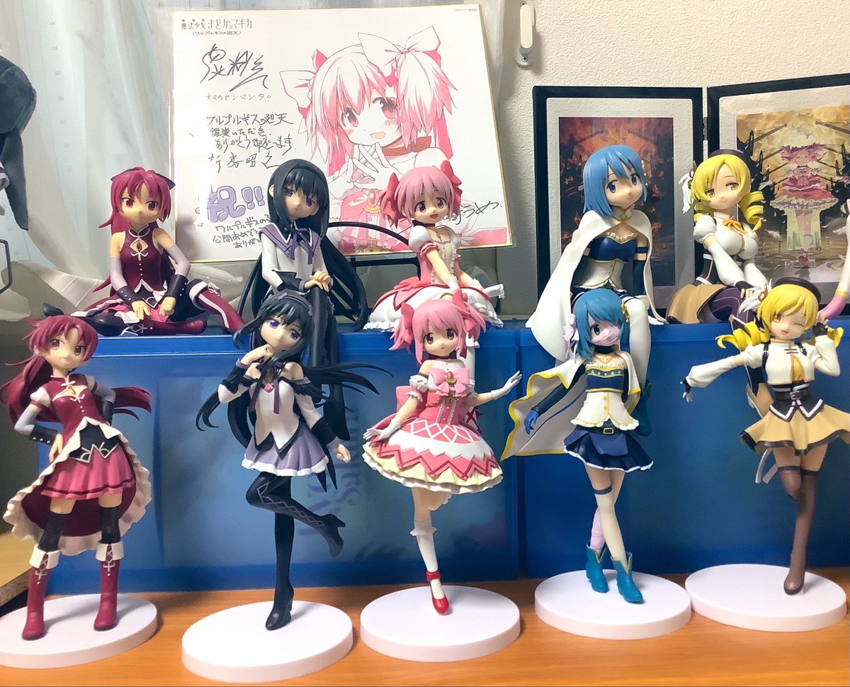 oyu0805's tweet photo. 廻天と叛逆のフィギュア揃ったー！ https://t.co/lyRNOPoFn3