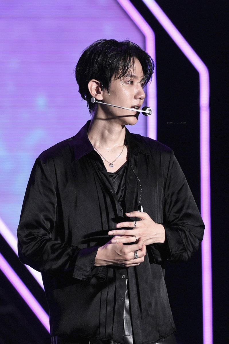 bbbb_____hhhh's tweet photo. 20260927 Krazy Festival Taiwan

살이 빠졌어용 . . . ՞ʚ̴̶̷ ·̭ ʚ̴̶̷̥̀՞

#변백현 #백현 #BAEKHYUN https://t.co/WzdDFt83AX