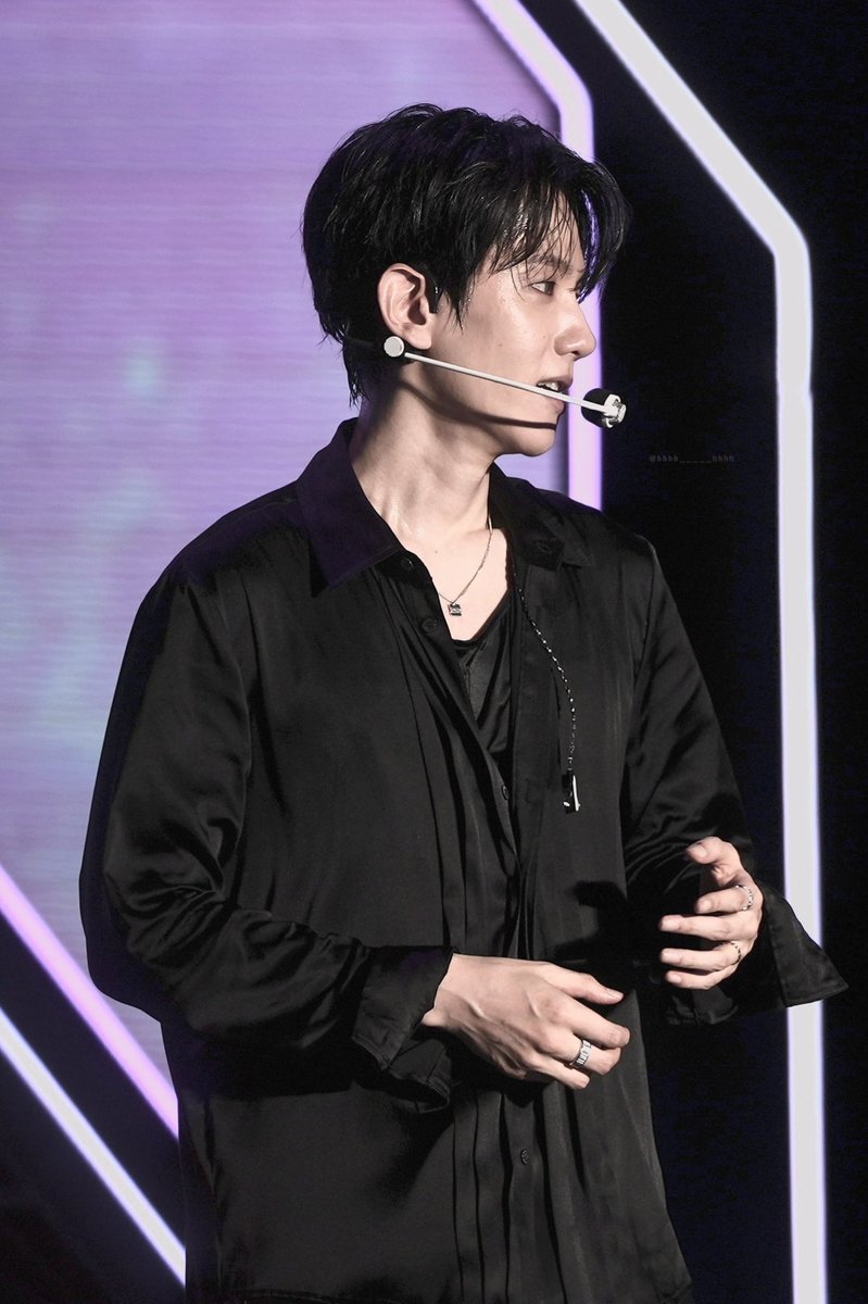 bbbb_____hhhh's tweet photo. 20260927 Krazy Festival Taiwan

살이 빠졌어용 . . . ՞ʚ̴̶̷ ·̭ ʚ̴̶̷̥̀՞

#변백현 #백현 #BAEKHYUN https://t.co/WzdDFt83AX
