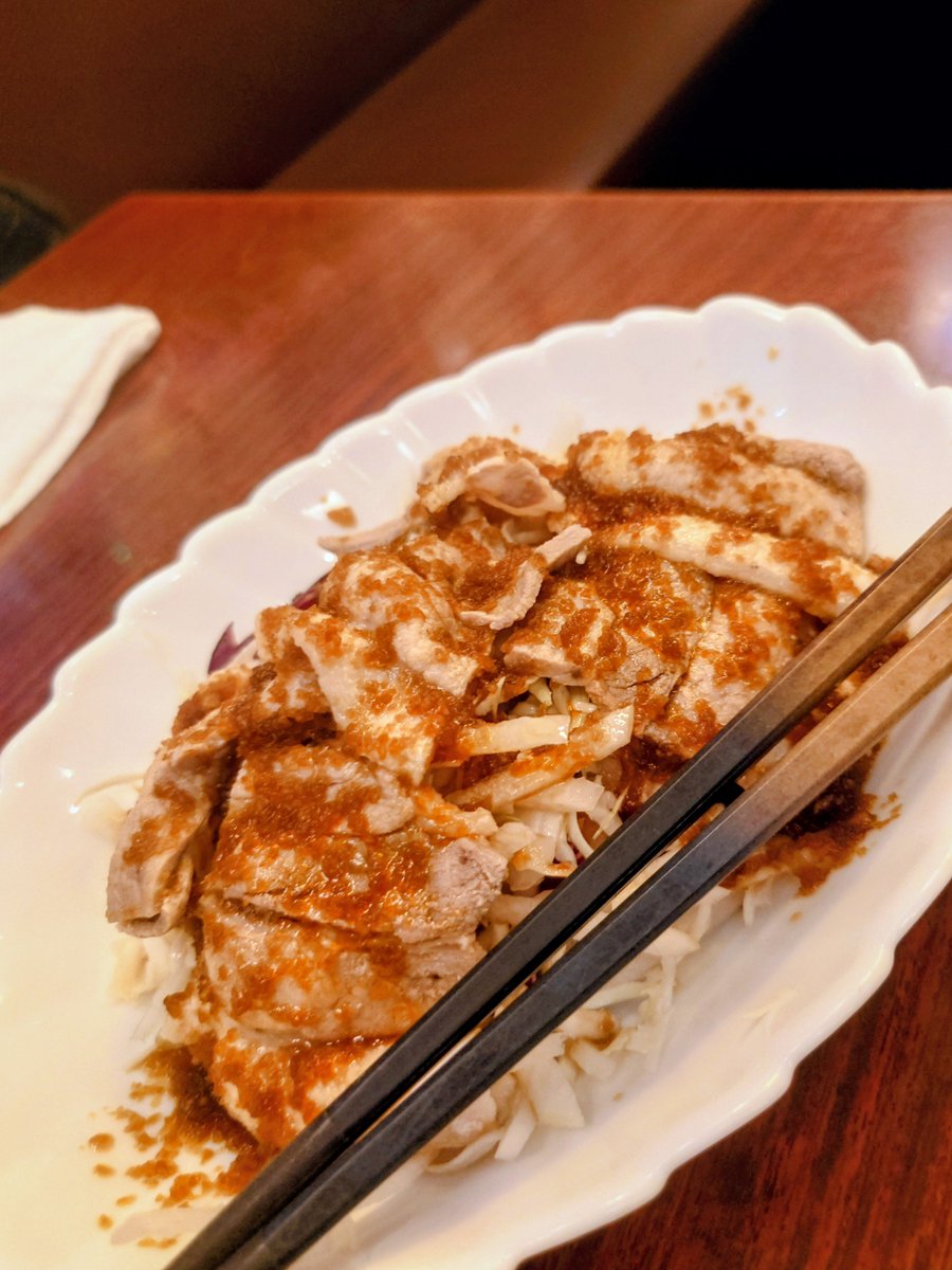 victim69's tweet photo. イベント終わり新宿で乾杯。激辛麻婆豆腐からすぎてヤバい https://t.co/nLGbnLnQFp