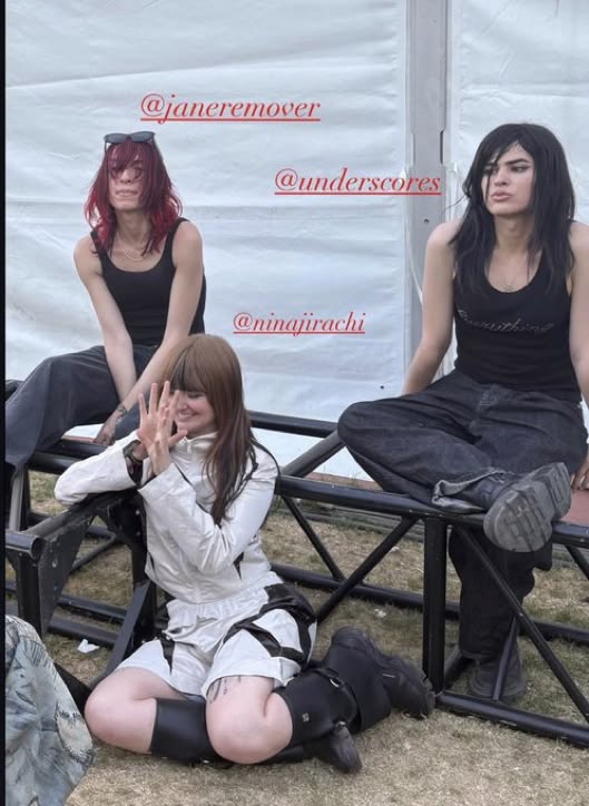 goonremover's tweet photo. no but how am i supposed to act normal when these photos existtt 🫡😋 https://t.co/Mza6jEX9uw
