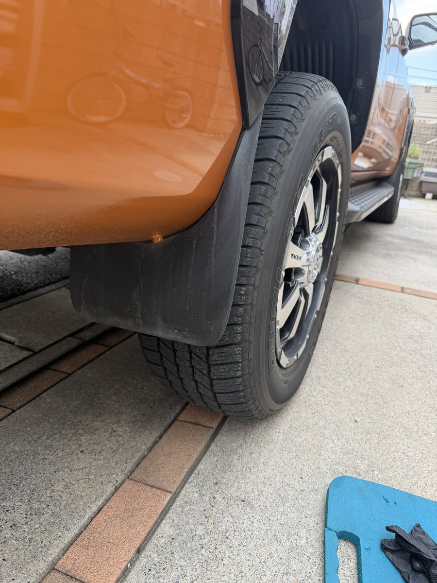 5ZzlTX5CFQ2666's tweet photo. トライトンにMDF製マッドフラップ装着!
オフローダー感がさらにましたじぇ!!🚗³₃
#トライトン
#MDF https://t.co/AqYlBz71h4
