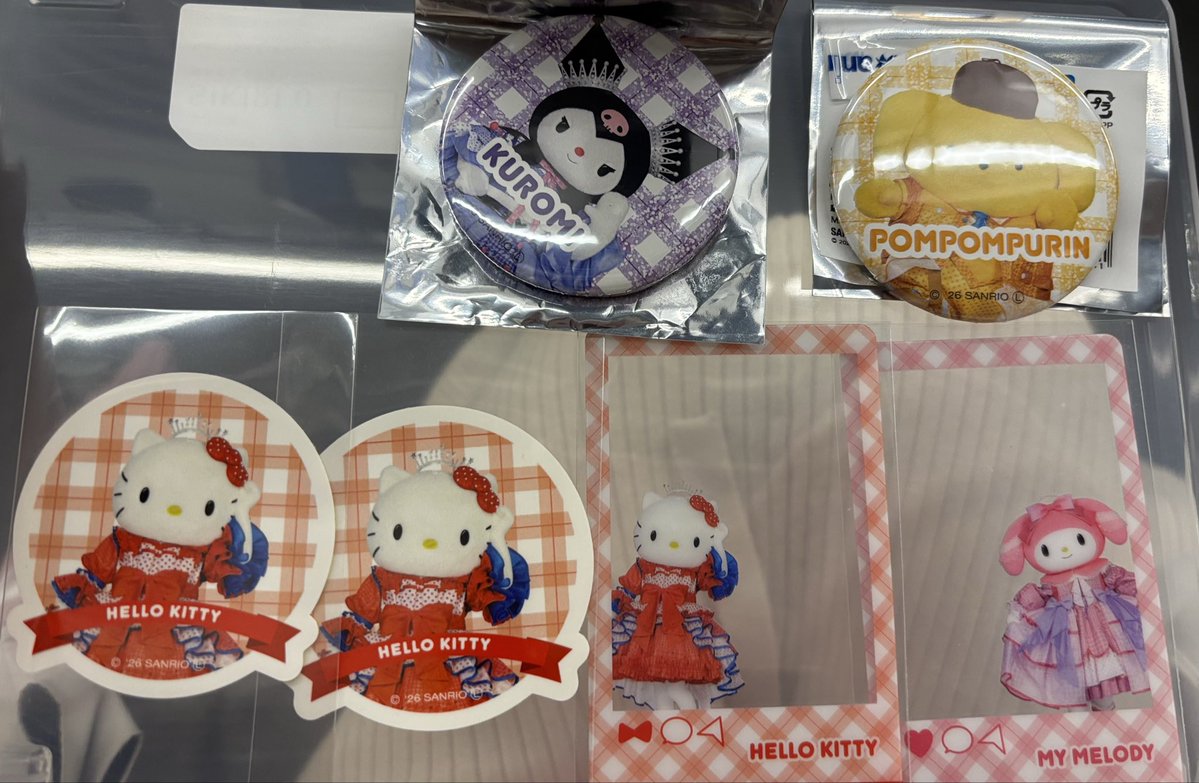 725s__m's tweet photo. 【交換】きゅあかわきゅーと アニメイト

譲：①缶バッジ　クロミ、プリン
②ステッカー　キティ2
③クリアカード　キティ＞マイメロディ

求：①シナモン＞＞集合
②ポチャッコ＞シナモロール、集合
③クリカ　シナモン

※②はポロカプリンとの異種交換◎
平日横浜.別日都内手渡し、郵送 https://t.co/P57T4DvIUI