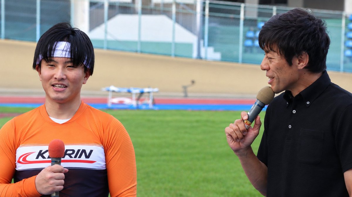 KEIRIN_SAITAMA's tweet photo. 10月1日（木）～ 3日（土）
#大宮競輪 デイ開催☀️
第100回スポーツニッポン新聞社杯 F1🏆

11R　A級決勝🚴‍♂️
優勝🎖️#鈴木薫 選手（東京・115期）

https://t.co/gR9ztfy8dR

#鈴木薫 選手 完全優勝おめでとうございます🏆

白熱した決勝レースの映像は
こちらからご覧いただけます‼️

🔥激闘の瞬間をもう一度🔥
🎥https://t.co/IgXUrHtKPH