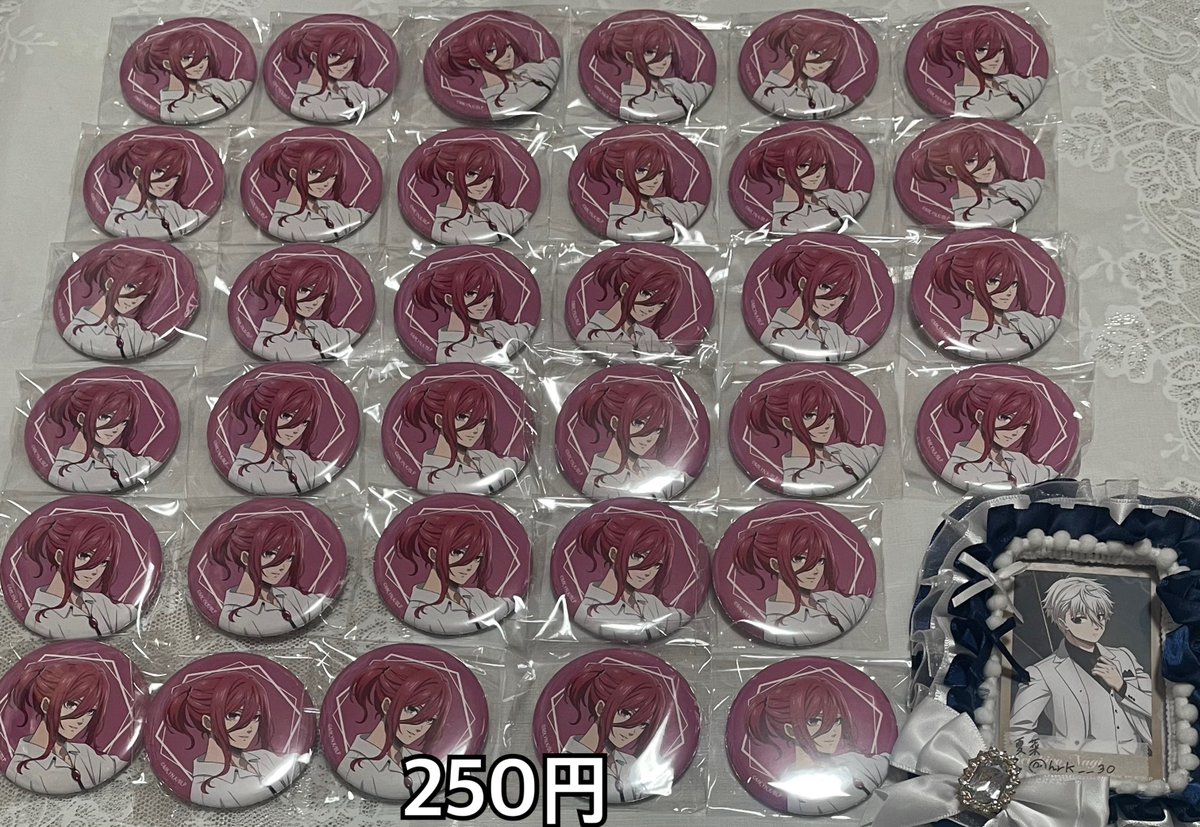 hrk__30's tweet photo. 《譲渡》 ブルーロック ブルロ 缶バッジ 紙類 アクスタ ぱしゃこれ エゴ展 サンリオ ファボテリア

譲：千切豹馬グッズ

求：記載金額+送料

︎✿ツリーに他グッズも記載しております

お気軽にお声掛け下さい。
よろしくお願い致します🙇‍♀️ https://t.co/sGz8W4VAD9