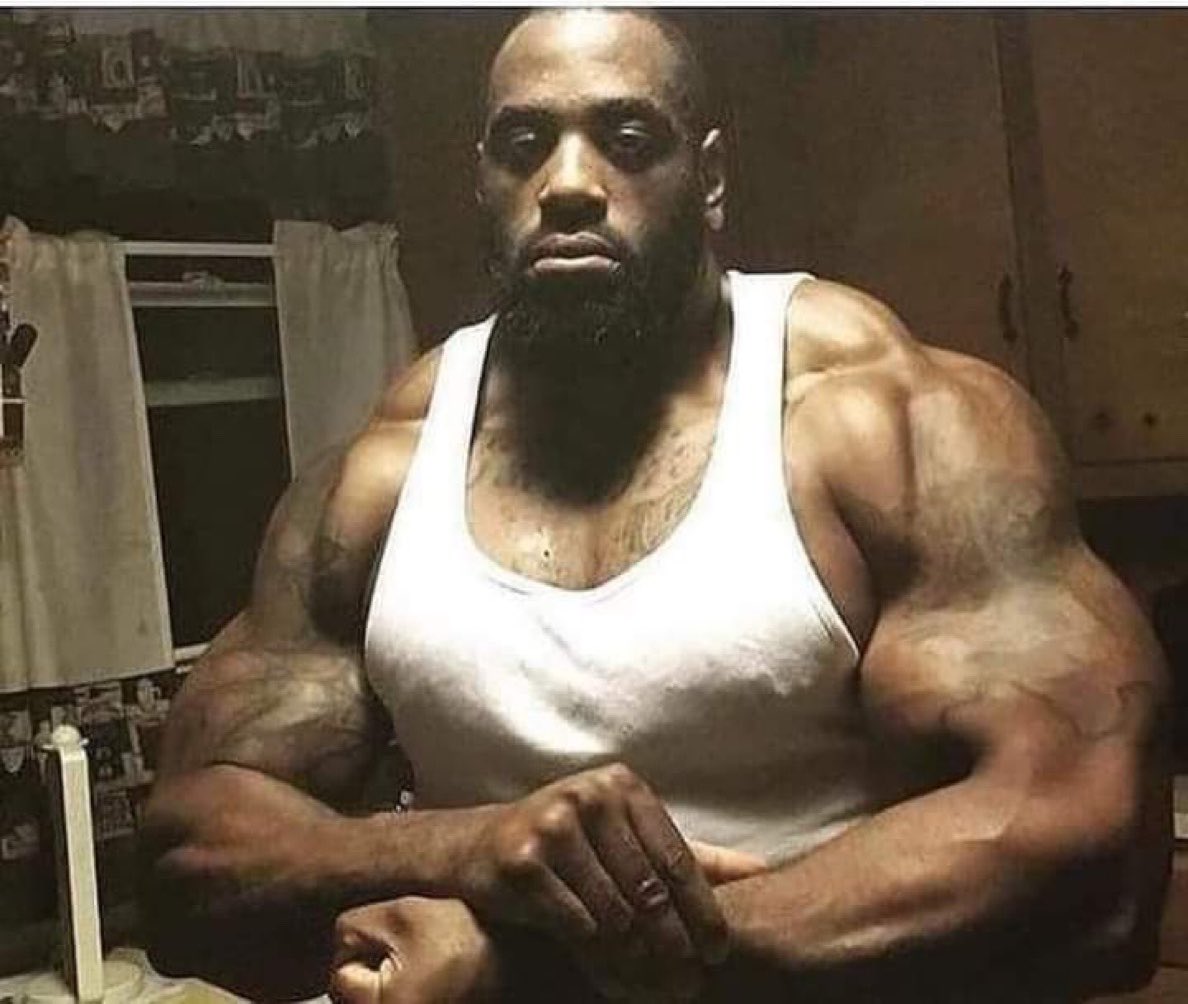Thebiglade's tweet photo. He slapped your mother, what is your next move?? https://t.co/KN6YikWXam