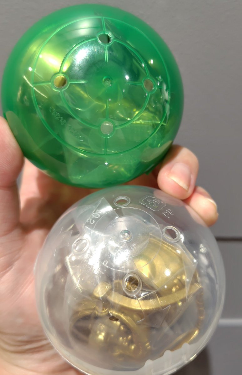 minami182's tweet photo. 【交換】マンダロリアンアンドグローグー　ボトルキャップコレクション　ストア限定

譲:グローグー、エンボ
求:マンダロリアン

郵送のみ。出先のためIDなしの画像になります。ご不快でなければこちら2点提供可能です。
よろしくお願いいたします。 https://t.co/kjtGN8j8h5