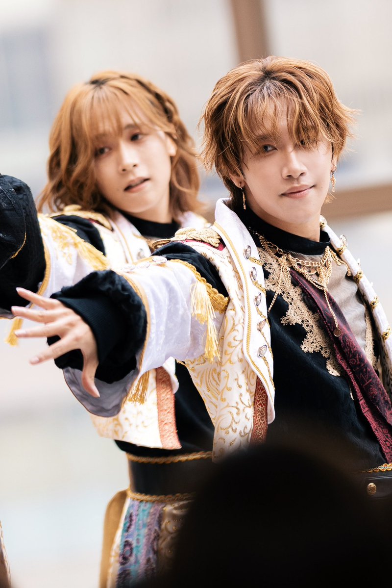 uniuni_0123's tweet photo. 👑👑👑

#ゾッコンハラペーニョ🌶
#UNiFY https://t.co/6nS79lbwJs