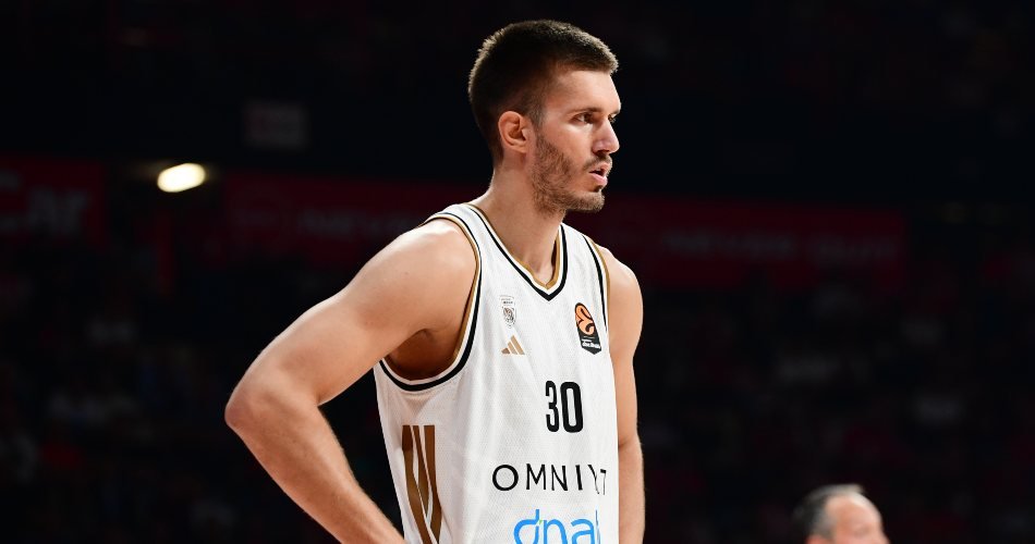 Grizz10Mem's tweet photo. Εσένα Ιούδα νομίζεις σε ξέχασα.
Πάλι καλά ομως έφυγες από τον εμμονικό Λουδοβίκο που δεν σε έβαζε να παίζεις ενώ ήθελες.
Και βρίσκεις άπλετο χώρο τώρα στη Ντουμπάι.
Τ ρ ό  μ π α  #OlympiacosBC https://t.co/ArSFdYtALw