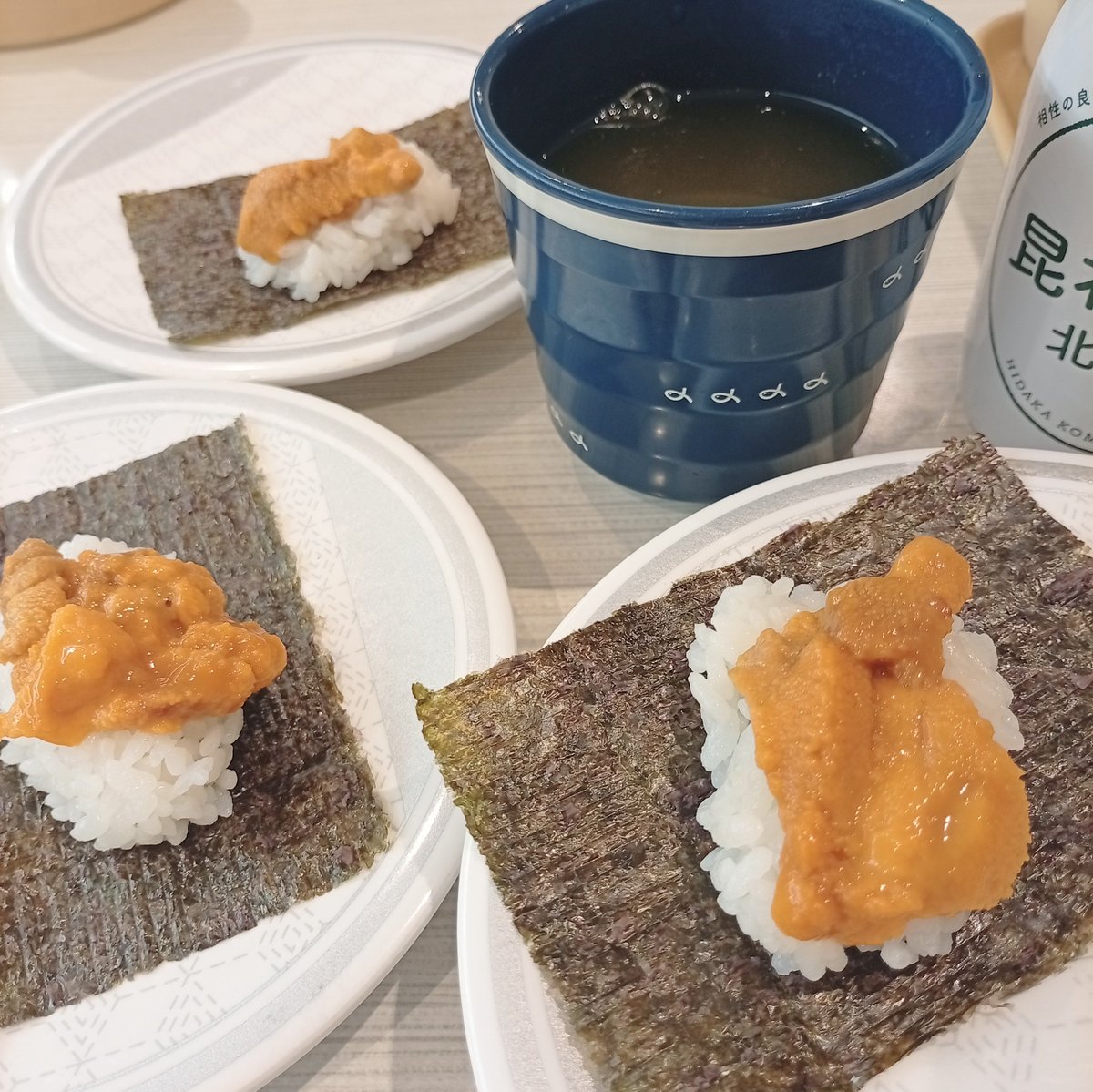 opppo's tweet photo. はま寿司のおかげで
うにが食べれる🫶🏻感謝✨ https://t.co/Yu7FMypmq6