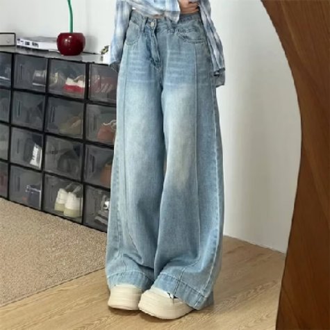 st4rrel's tweet photo. celana jeans under 100k 😻

— a thread https://t.co/BQnLBfxYAa