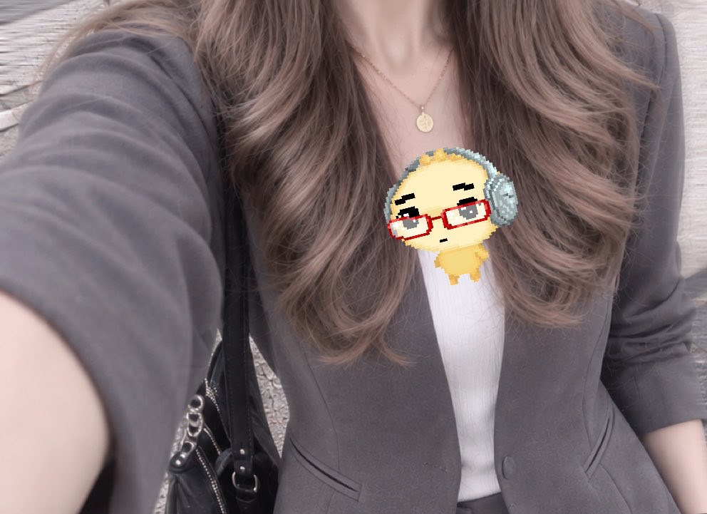 XouJj02's tweet photo. 仕事する！　中のインナー間違えた https://t.co/0bb8IreETA