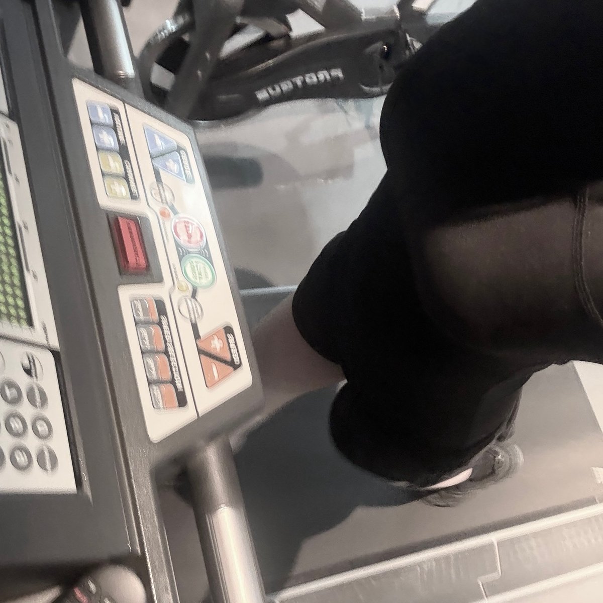 picbaemon's tweet photo. ASA WEVERSE UPDATE 

all-black is my🖤 https://t.co/KMDDqwlUfu