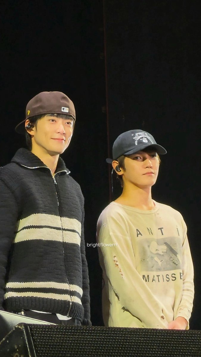 mtyong_'s tweet photo. แทยงจิ้มลิ้มมากเรยยอะ ข้างๆก็เด้กผชหล่อๆโอร้ยแล้วดุส่วนสุงดิ เขินนะ แต่นิ้ก้น่ารักละอะ🥺ㅠㅠㅠㅠㅠㅠㅠㅠㅠㅠㅠㅠㅠㅠㅠㅠㅠㅠ https://t.co/bM2AqutyJ2