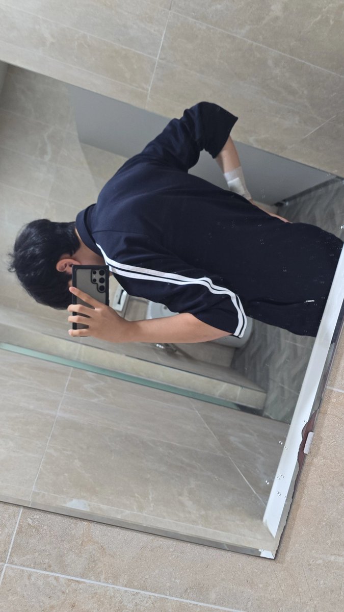 dkanrp_'s tweet photo. 모몽가 좋아하는 개찐따
#일상계_트친소 #일상계_𝕏친소 
#우울계_𝕏친소 #우울계_트친소 https://t.co/cfFl1j4rFx