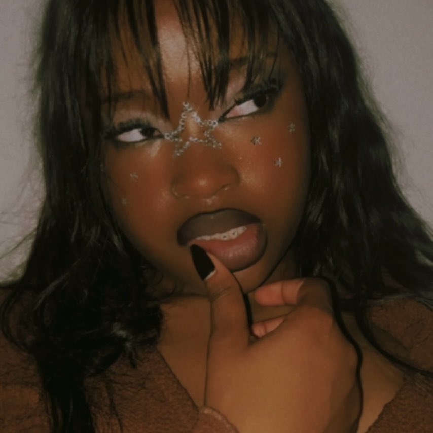 rays_archieve's tweet photo. new makeup look hit the tl ⭐️ https://t.co/4xEGEsOJ4Z