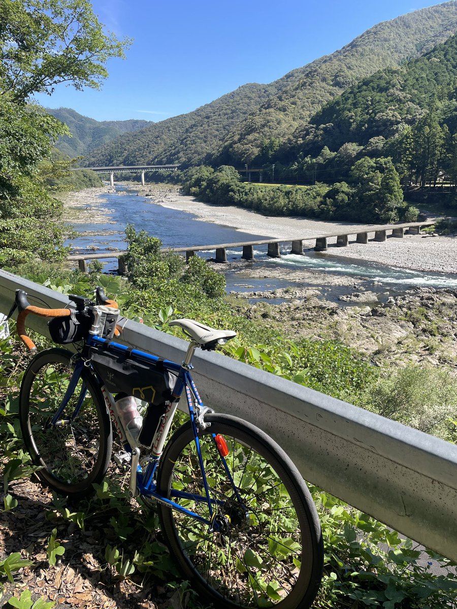 ms_koideru's tweet photo. 四万十ライド

久しぶりのライド
四万十は4年ぶり

自転車はレベルアップ⤴️
人としては成長したのだろうか🤔

いちもん家
ウツボの唐揚げ https://t.co/BrIfIDVdz4
