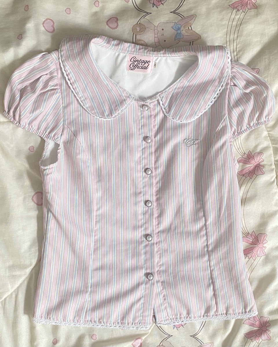 imyourz7824's tweet photo. 🐰𖥻.🩰ส่งต่อซินคอบัว🪷
Price 260(from490)
Size: s 🪽
สอบถามเพิ่มเติมเดมได้เลยค่ะ🙇🏻‍♀️

#ส่งต่อcintage #ส่งต่อcintageshop #ส่งต่อเสื้อผ้า #เสื้อผ้ามือสอง https://t.co/gOVNa1QLWK