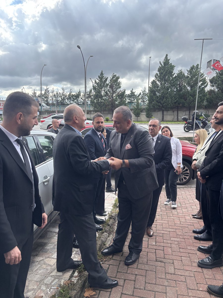 APkultursanat's tweet photo. Kocaeli’nde teşkilatımızla buluştuk. Genel Başkan Yardımcımız M. Hakan Tanrıöver’in öncülüğünde programımıza başladık.

Misafirperverlikleri için İl Başkanımız Halil Keskinoğlu ve Muhammed Ali Yıllık’a teşekkür ediyorum.

#AnahtarParti #Kocaeli #RotamızMillet https://t.co/3rjyASF05l