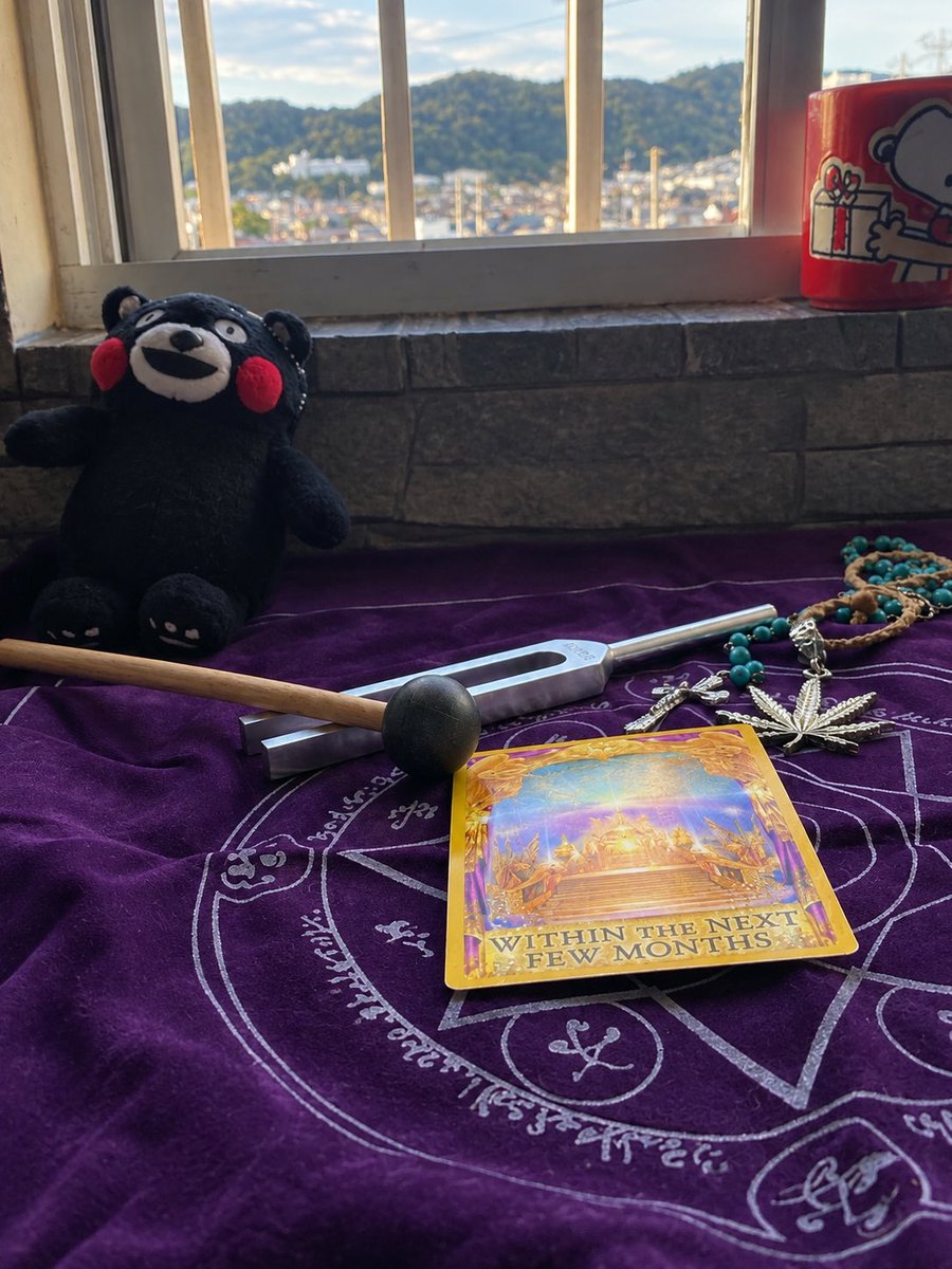 BB32657840's tweet photo. 一枚🔮引いてみた💃

WITHIN THE NEXT FEW MONTHS✨️✨️✨️

「今後数か月以内に」

すぐに答えが出るというより、
一段ずつ進んだ先で何かが動く感じ。
数か月後に答え合わせかな(੭ ᐕ)੭✨✨️✨️✨️ https://t.co/q2ftOksR5M