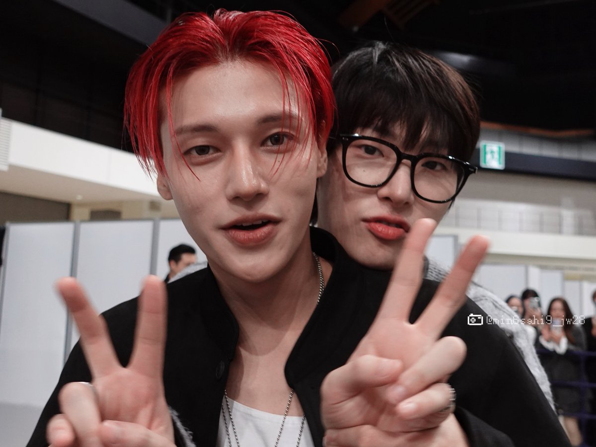 min6sahi9_jw28's tweet photo. 261003
ATINY公式パパラッチ会
✌️(°▽°)✌️(^з^)
#우영 #WOOYOUNG #ウヨン
#민기  #MINGI #ミンギ
#ATEEZ #에이티즈 #エイティーズ
#ATEEZリリイベ
#ATEEZ_BAD https://t.co/WPHip56nZY