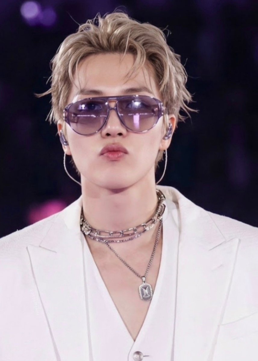 GhangMaria72697's tweet photo. JHOPE WITH HIS NEW BLONDE HAIR OMFGGG
@BTS_twt #JHOPE https://t.co/zytHFum2eg